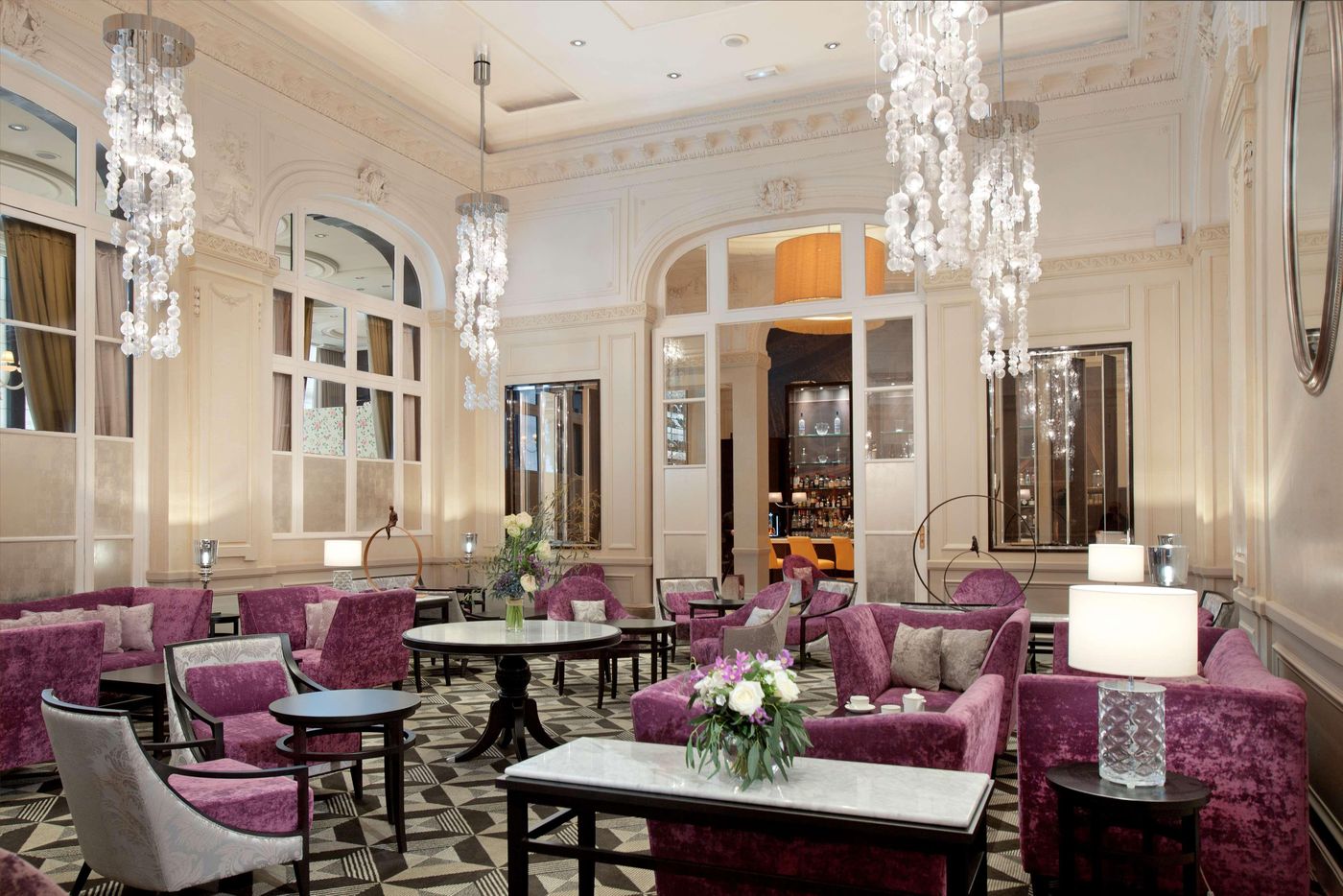 Waldorf-Astoria-Versailles---Trianon-Palace-Restaurant-14