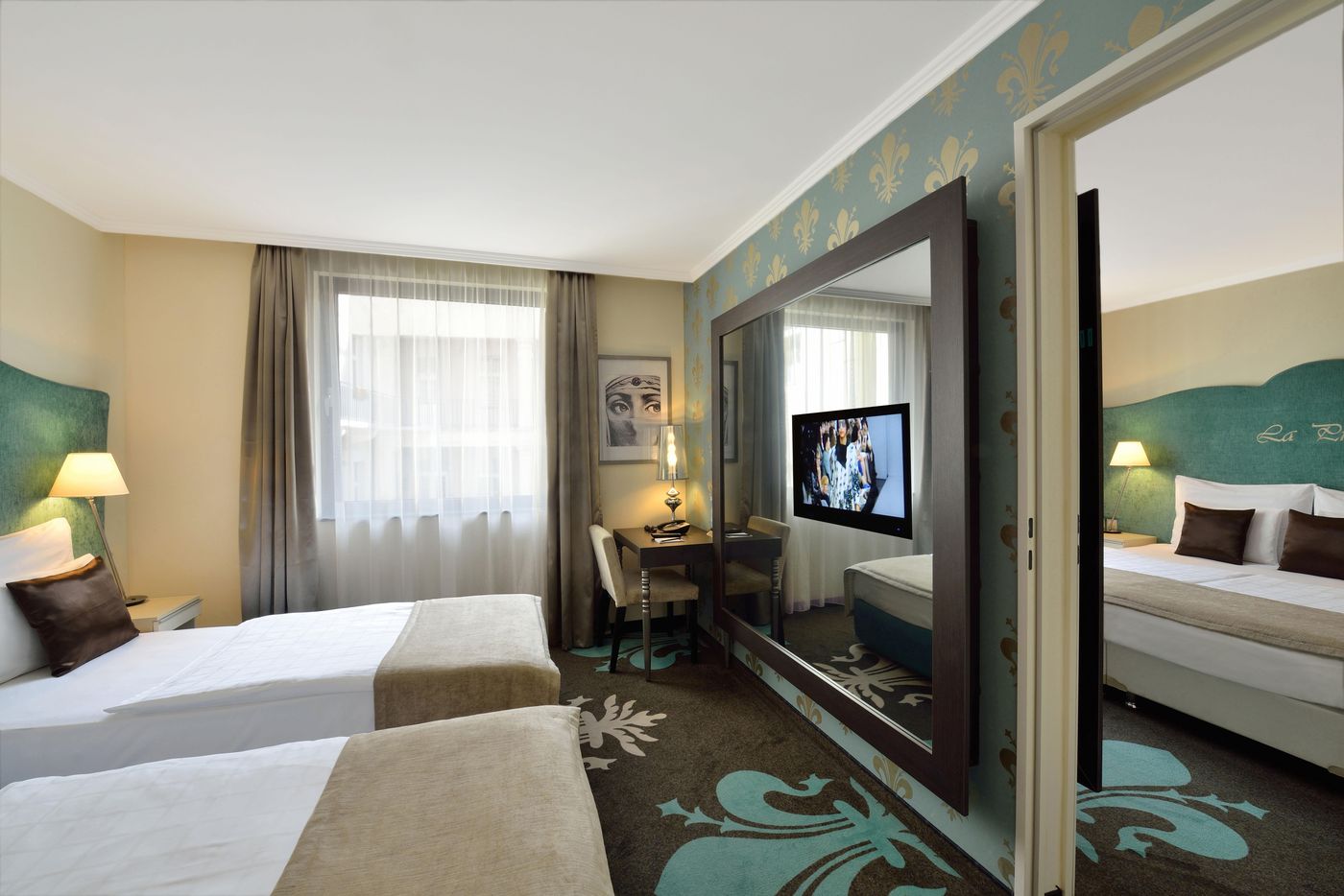 La-Prima-Fashion-Hotel-Room-21