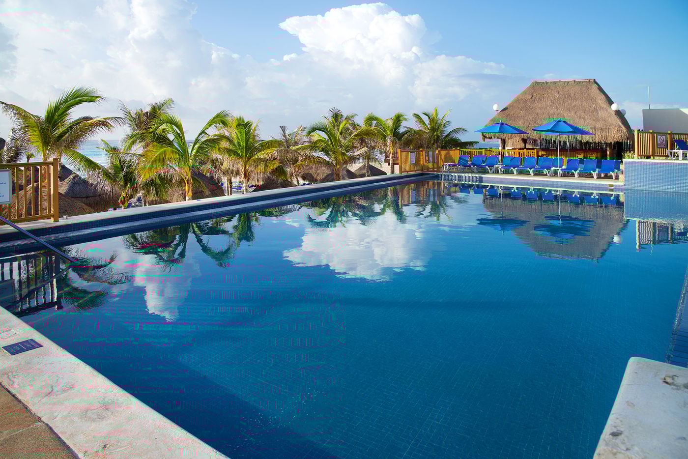 Seadust-Cancun-Family-Resort-Pool-10