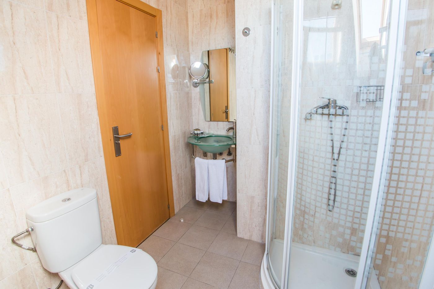 Hotel-Suites-Feria-de-Madrid-Room-23