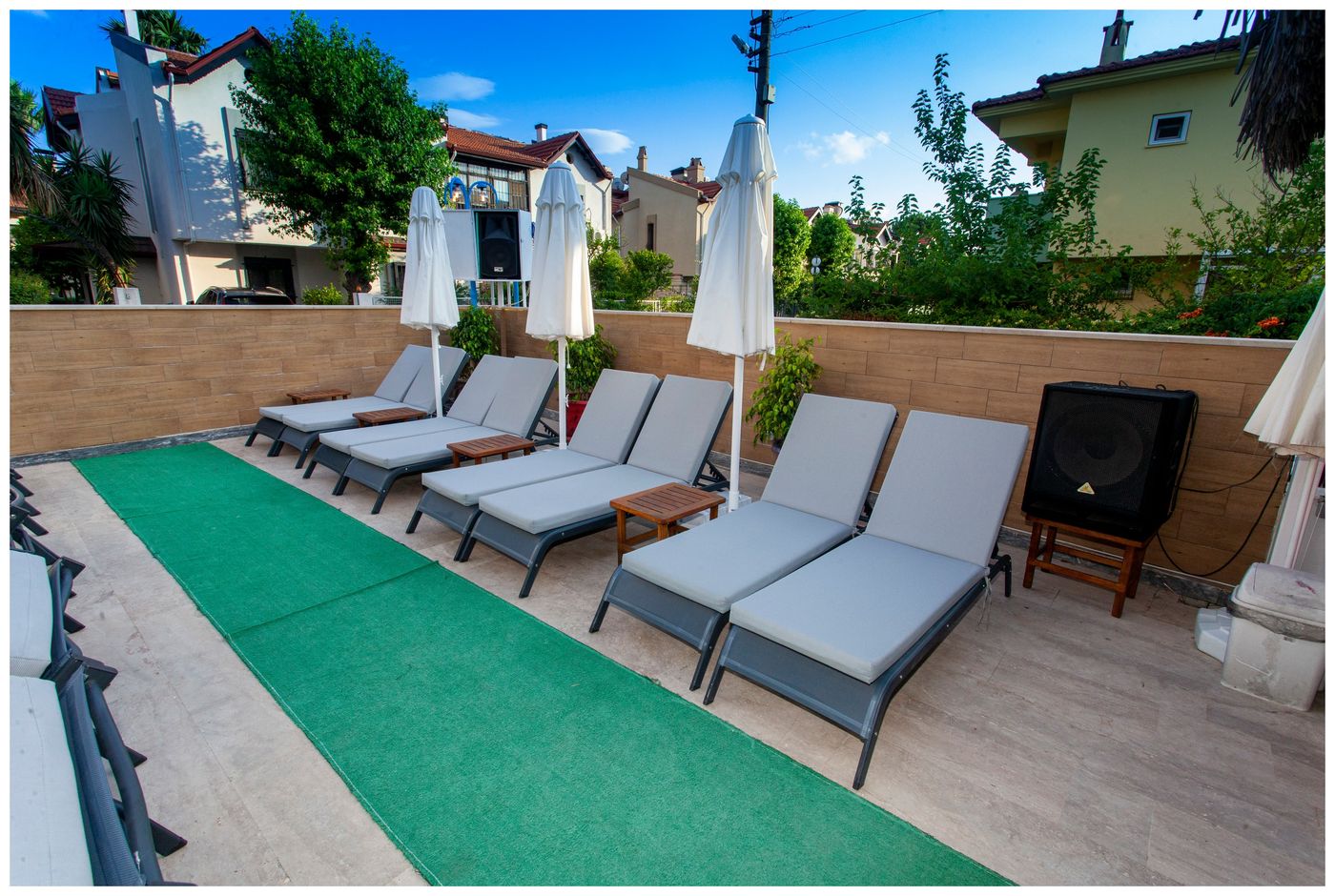 Club-Ako-Apart-Pool-4