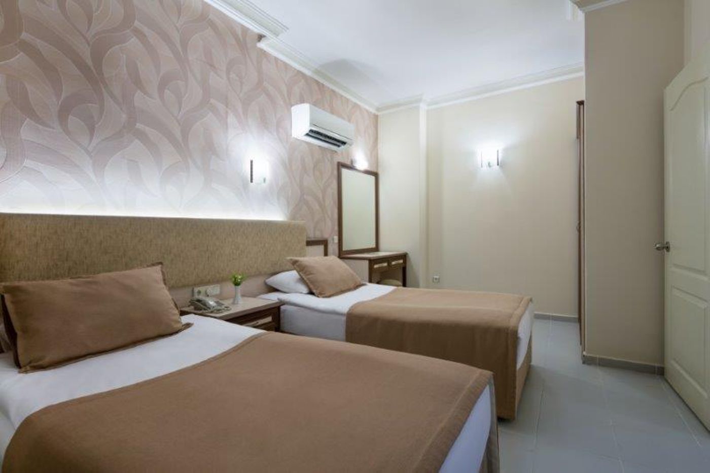 May Flower Apart Hotel