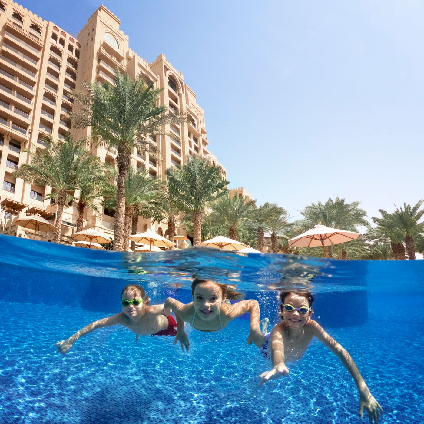 Fairmont-The-Palm-Pool-9