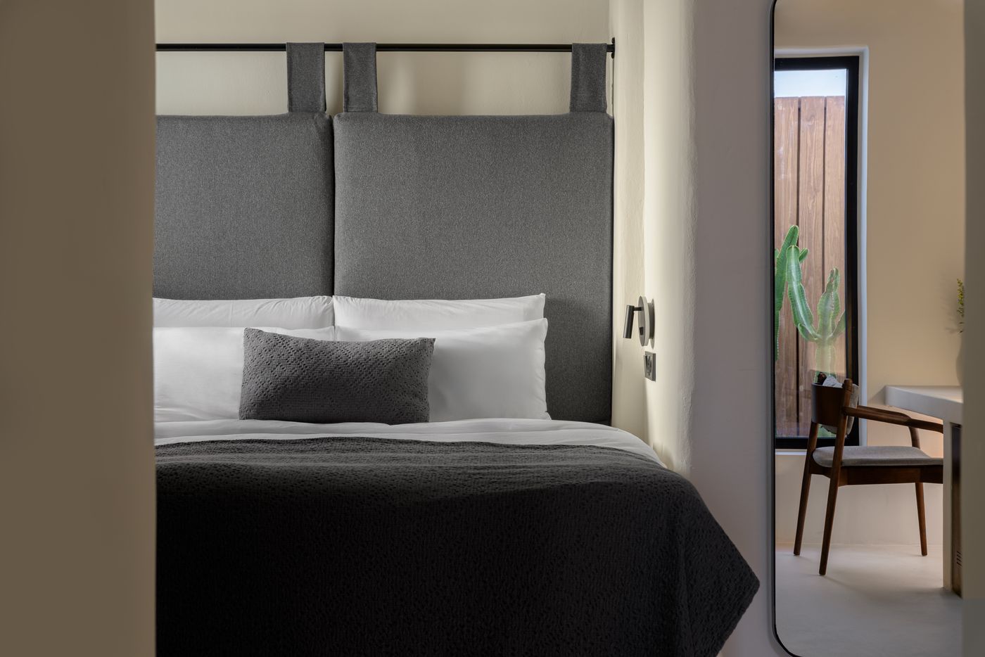 Rocabella-Mykonos-Art-Room-54