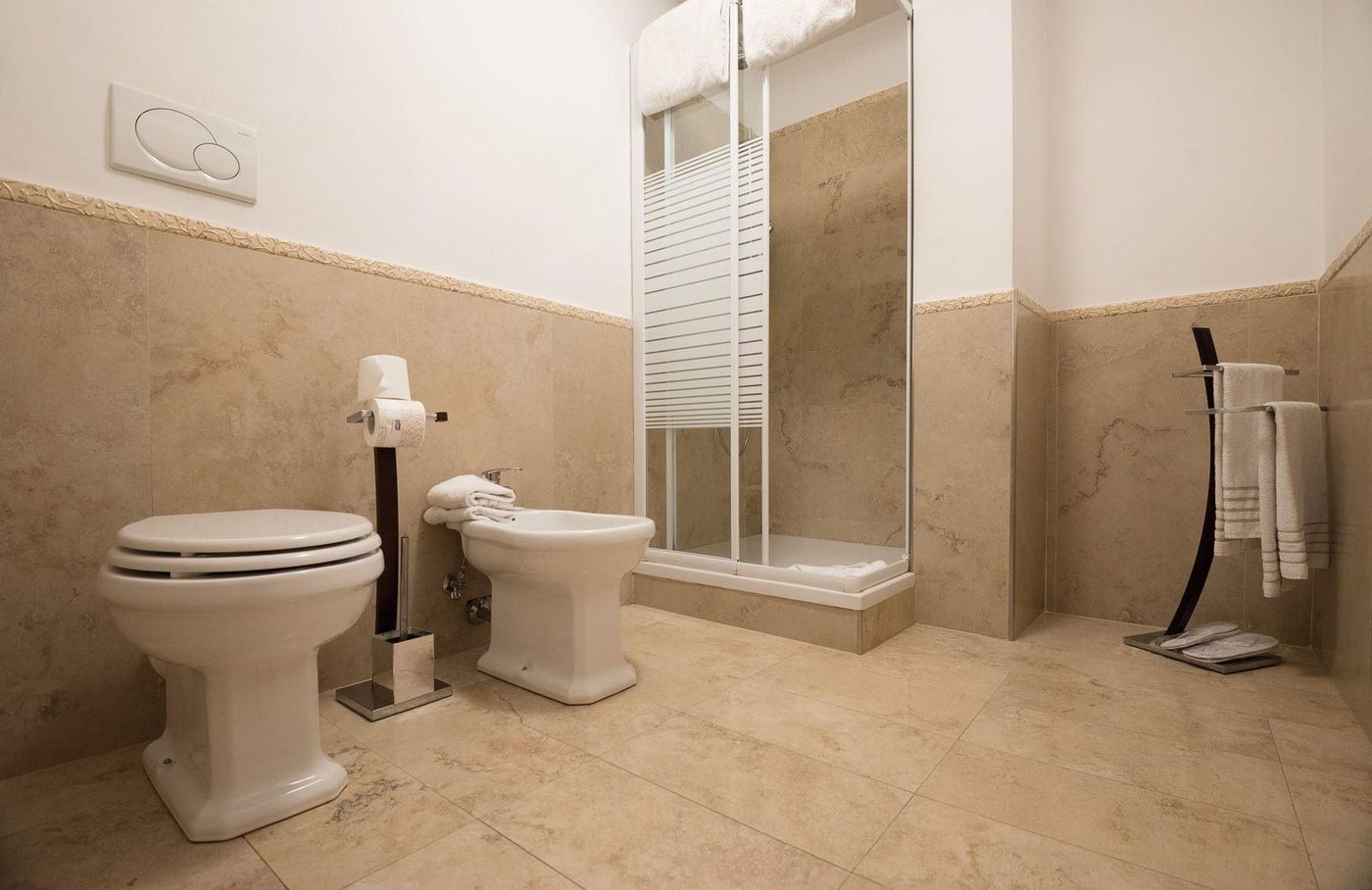 Penthouse-Suite-Rome-Room-22