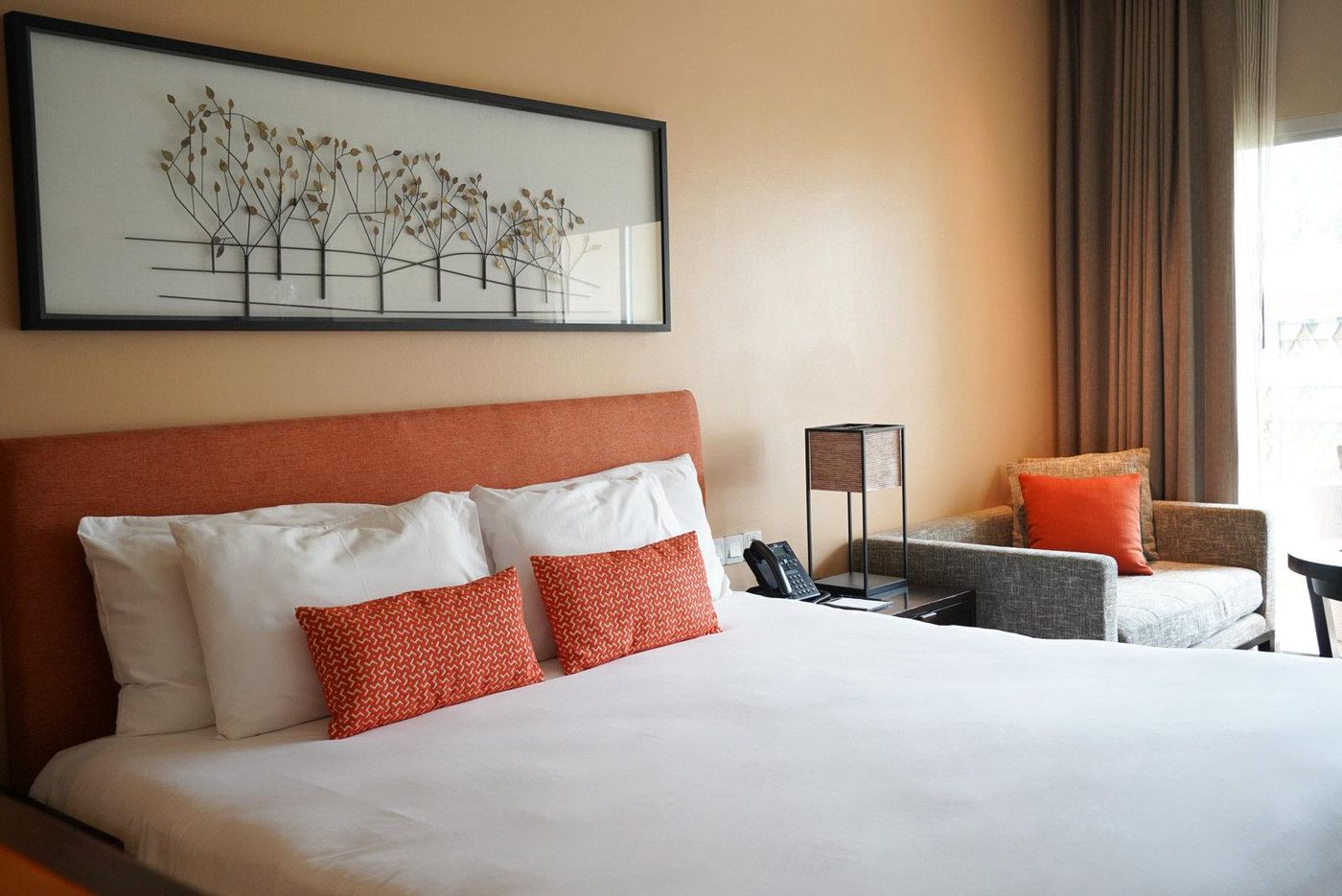 Crowne-Plaza-Phuket-Panwa-Beach-Room-37