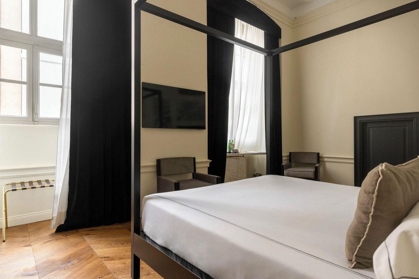 Roma-Luxus-Hotel-Room-16