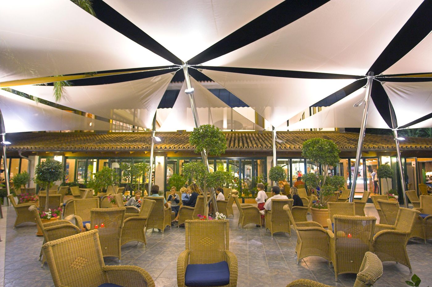 Royal-Son-Bou-Family-Club-Terrace-60