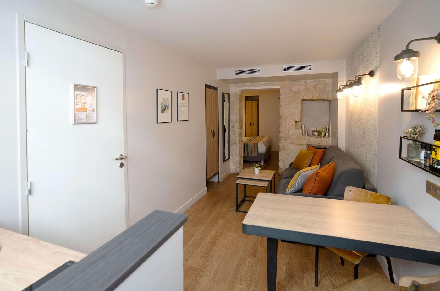 Hotel-Litteraire-Marcel-Ayme--BW-Premier-Collectio-Room-2