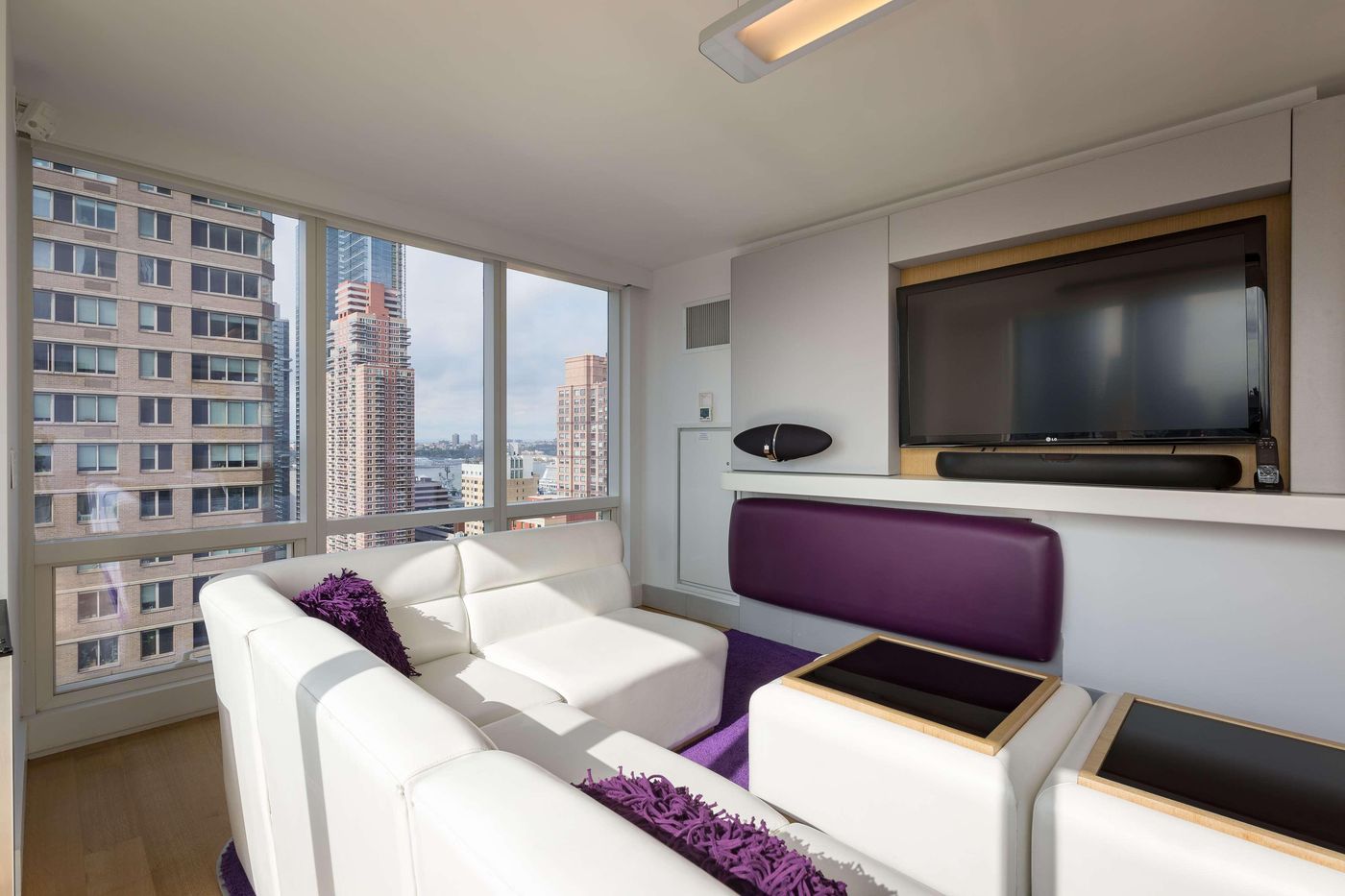 Yotel-New-York-Times-Square-Room-2