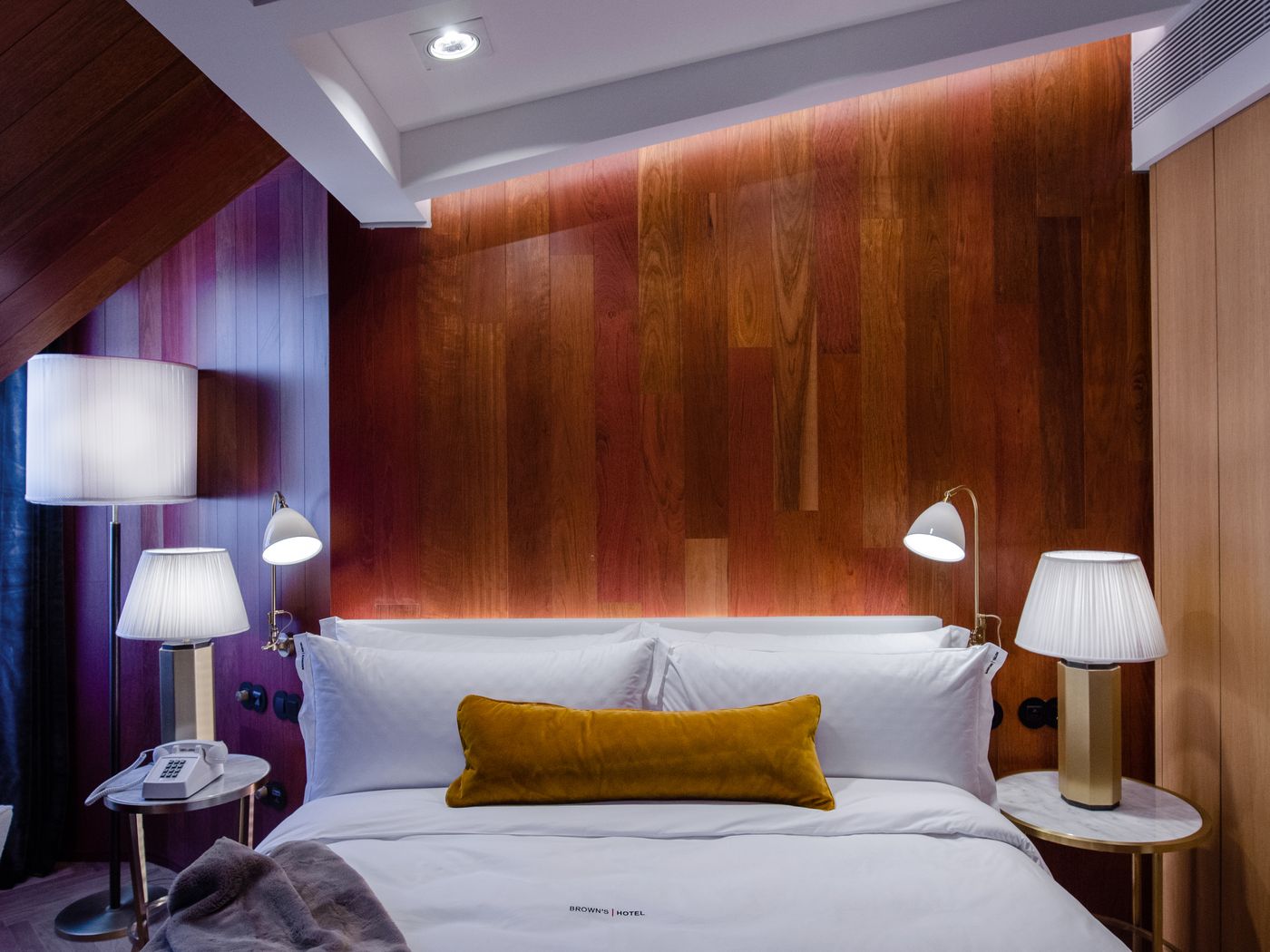 Browns-Avenue-Hotel-Room-56