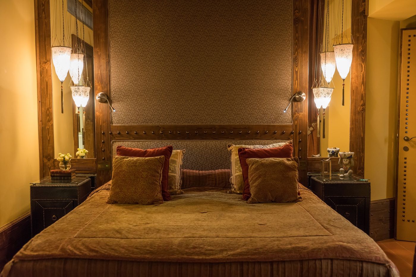 Bernini-Palace-Room-46