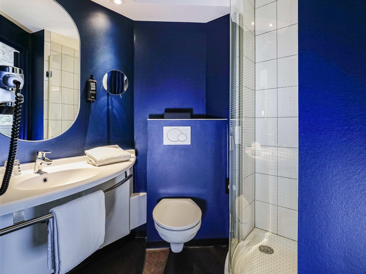 ibis-Luxembourg-Aeroport-Room-35