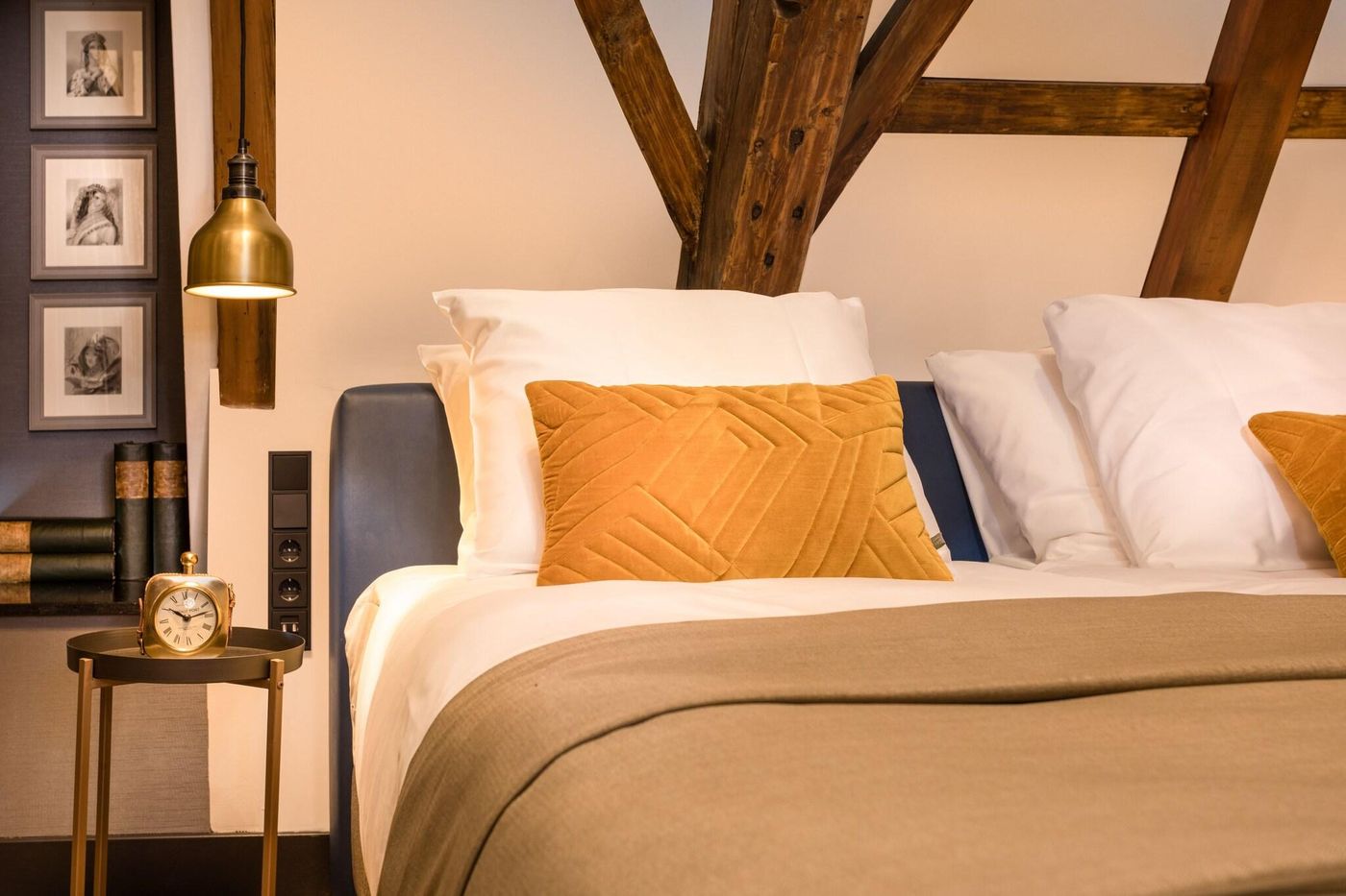 The-Hendrick-S-Hotel-Room-28