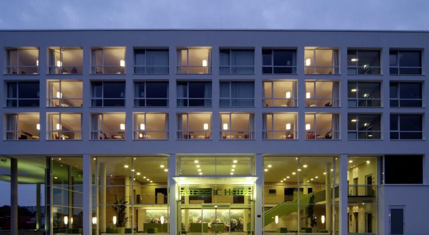 Atlantic Hotel an der Galopprennbahn-Germany-BREMEN-General view-1