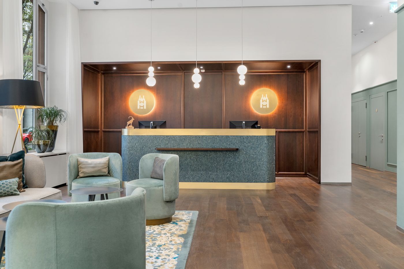 Waldstaetterhof Swiss Quality Hotel-Switzerland-Lucerne-Lobby-9