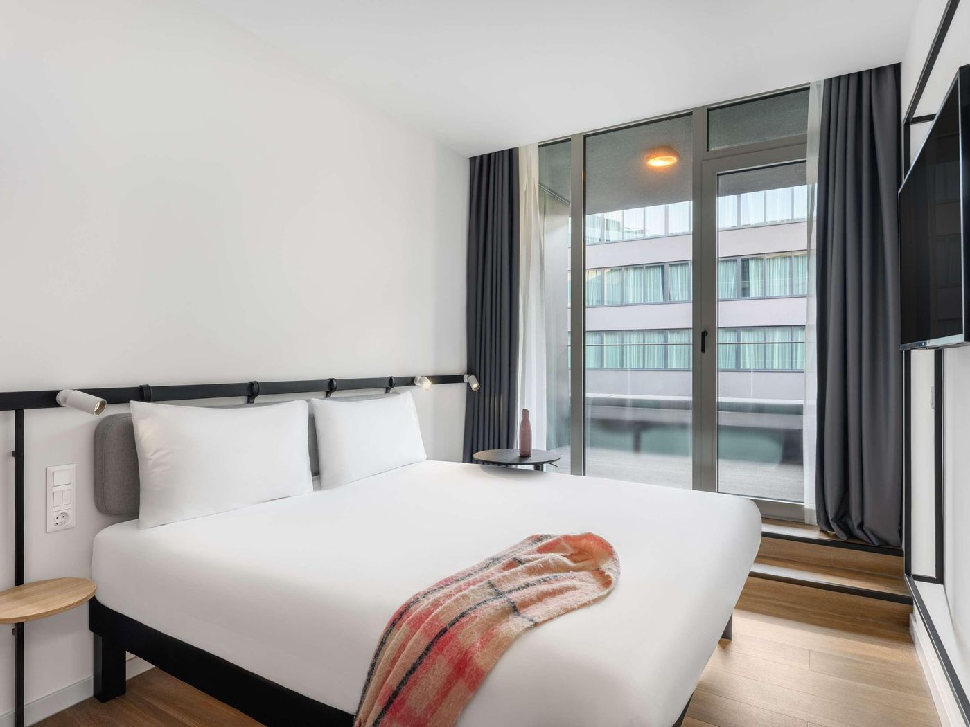 Ibis-Budapest-Stadium-Room-22