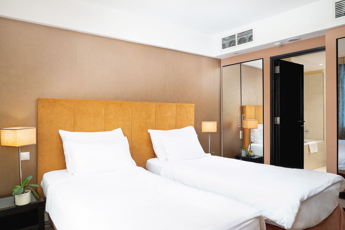 Verdi-Budapest-Aquincum-Room-17