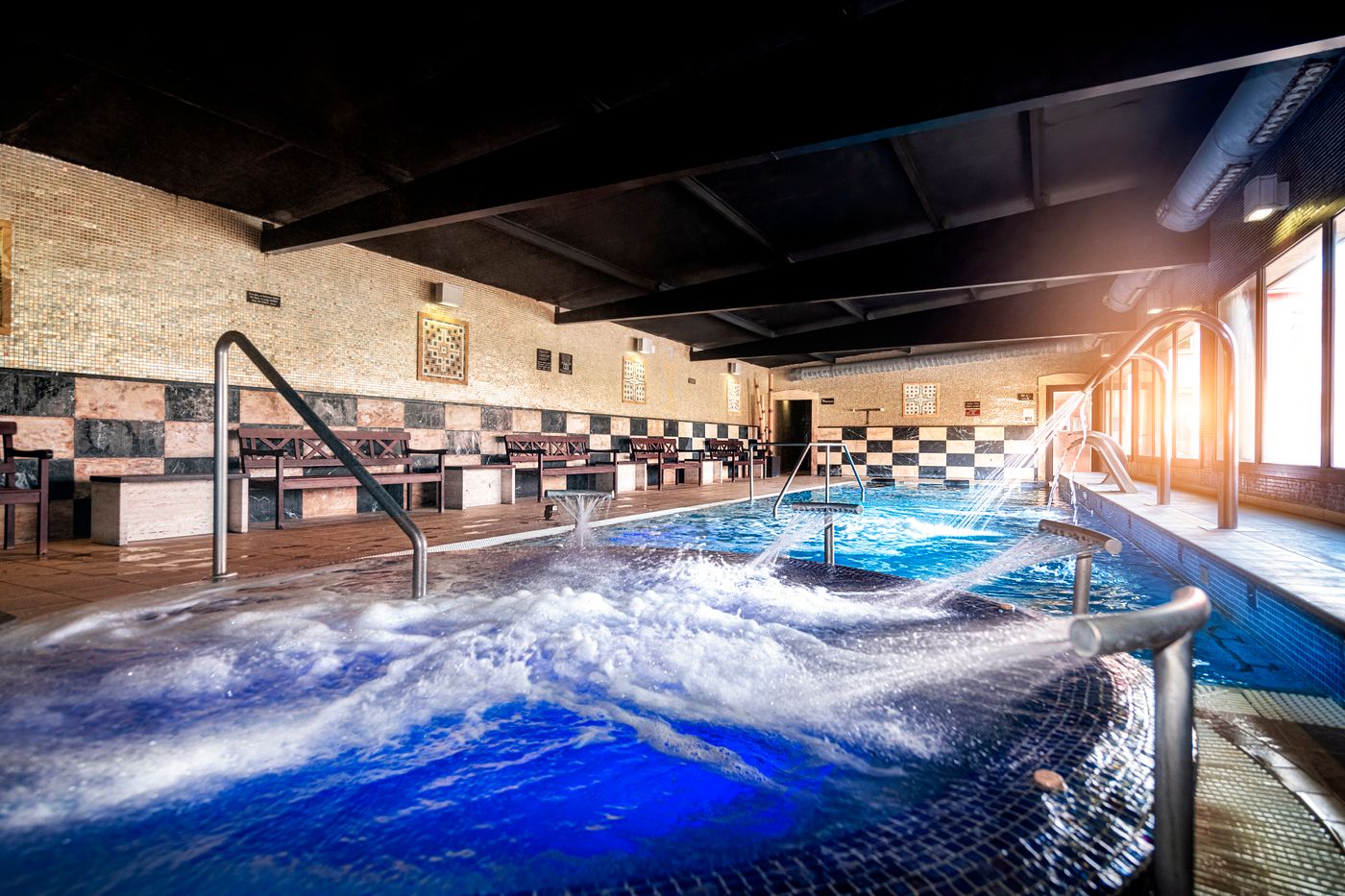 Salles-Hotel-Aeroport-de-Girona-Sports-and-Entertainment-36