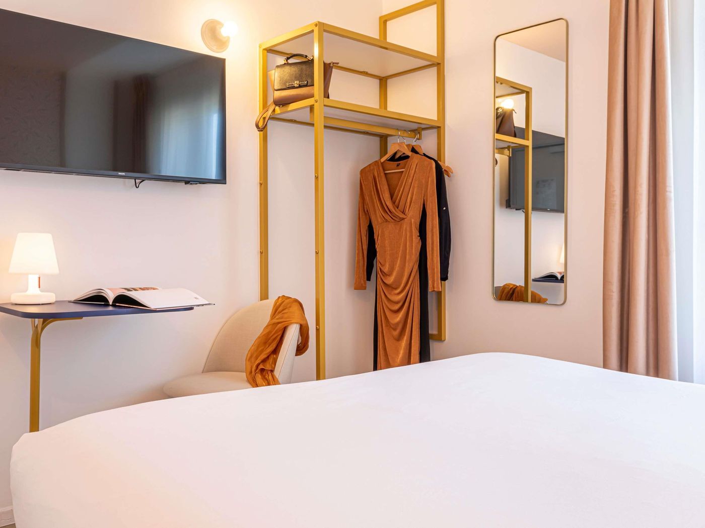 Ibis-Styles-Paris-Cambronne-Room-24