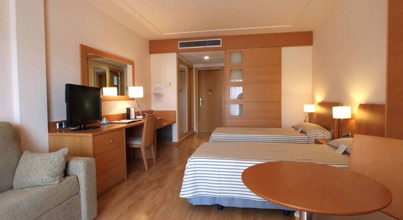 Clipper-and-Villas-Room-10