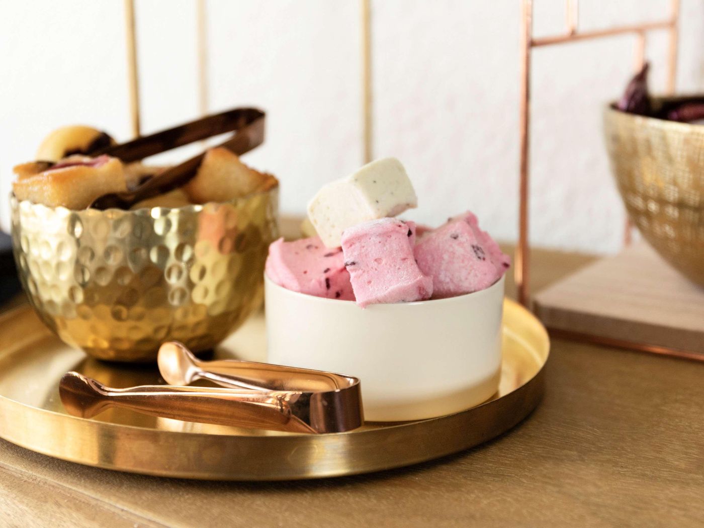 Ibis-Styles-Paris-Gare-de-lEst-Magenta-Bar-24