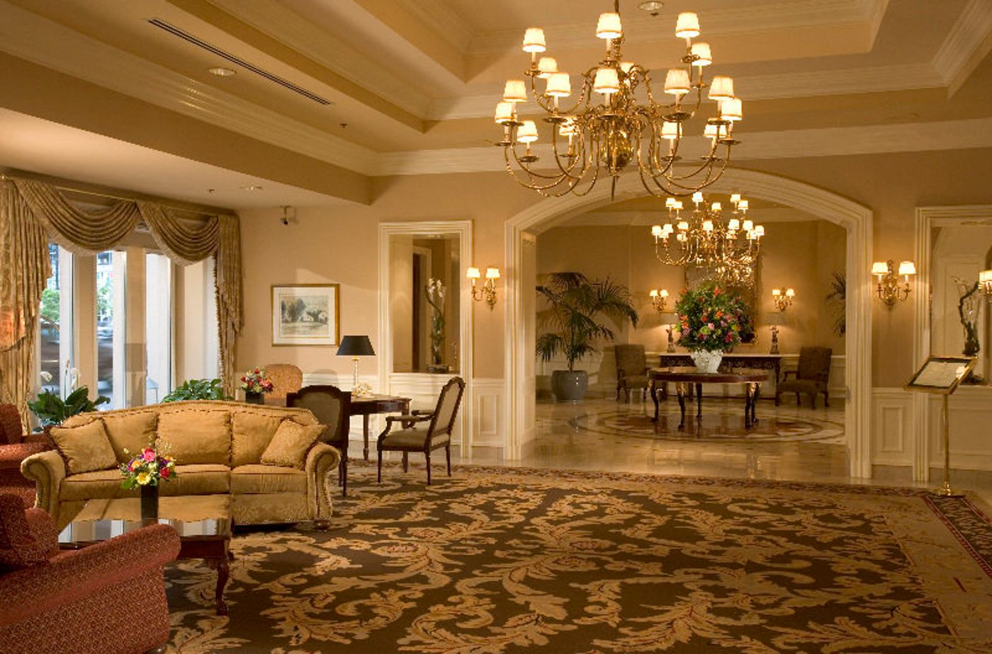 The-Sutton-Place-Lobby-15