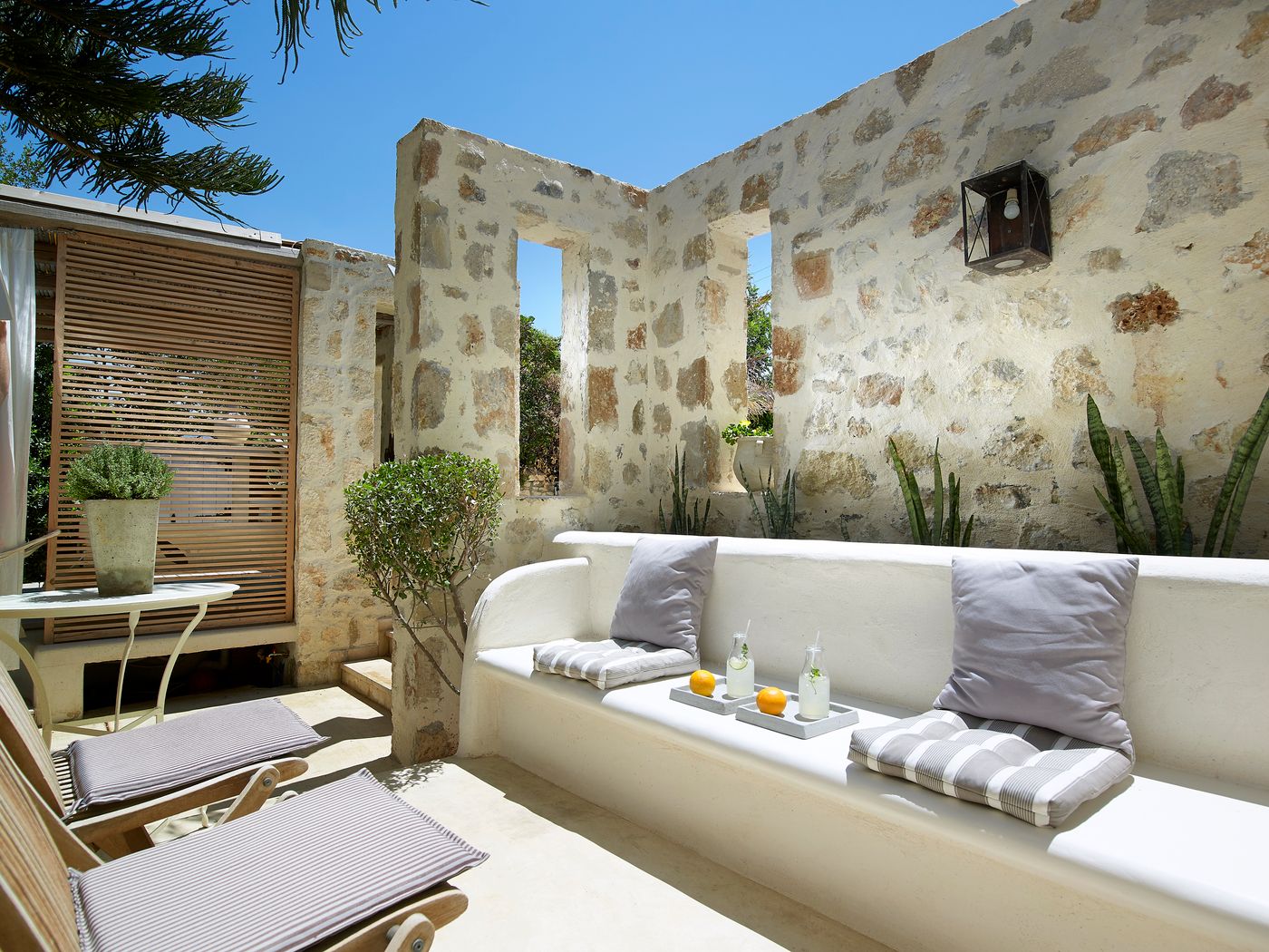 IridaChic-Boutique-Hotel---Spa-General-view-35