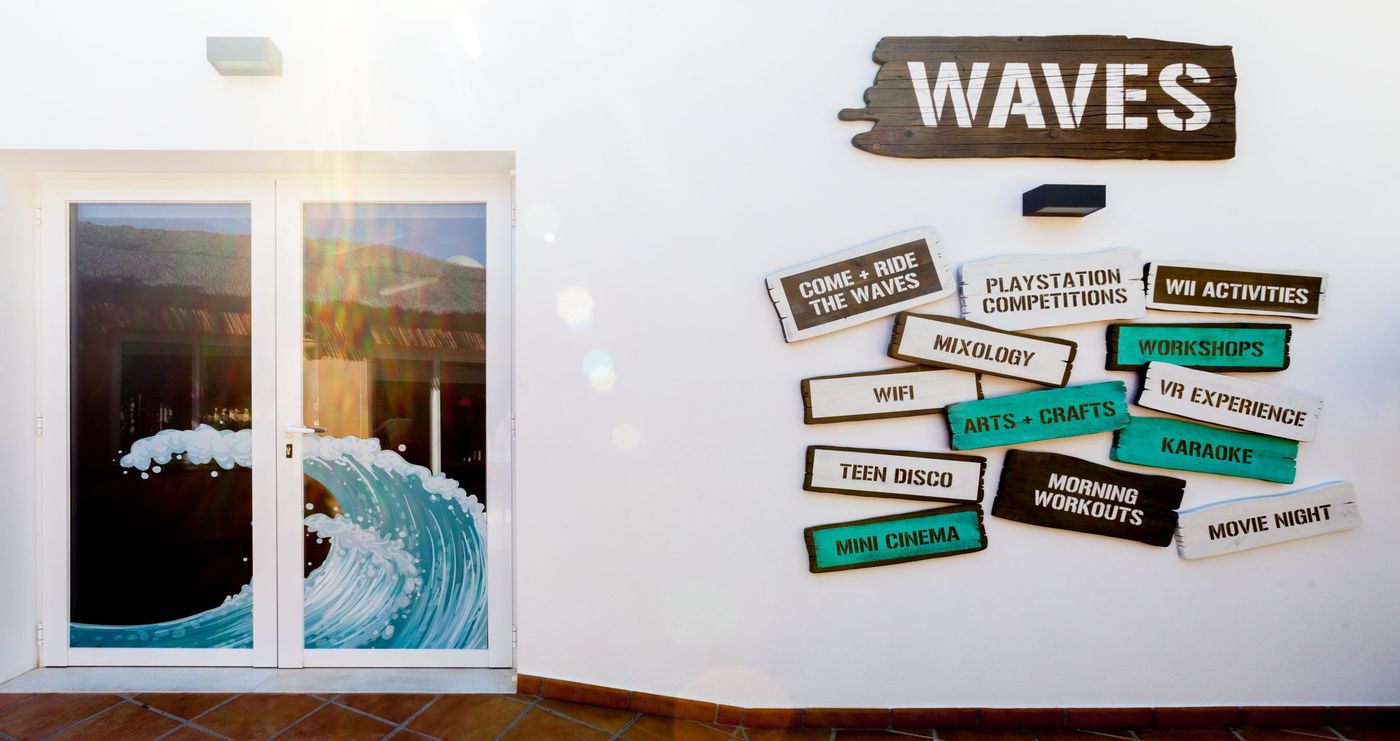 Ramada-Hotel---Suites-by-Wyndham-Costa-del-Sol-Sports-and-Entertainment-75