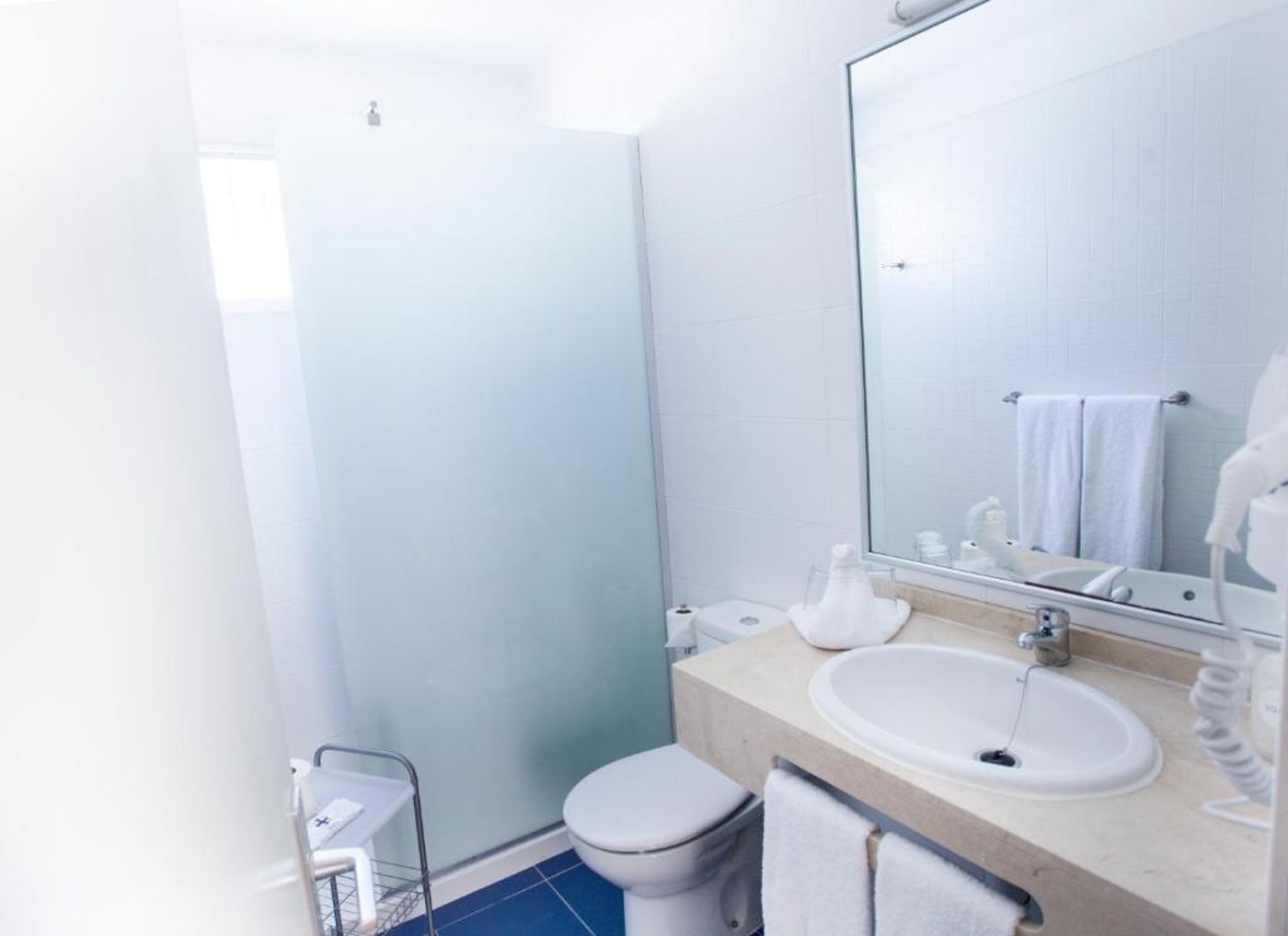 Coral-California-Room-28