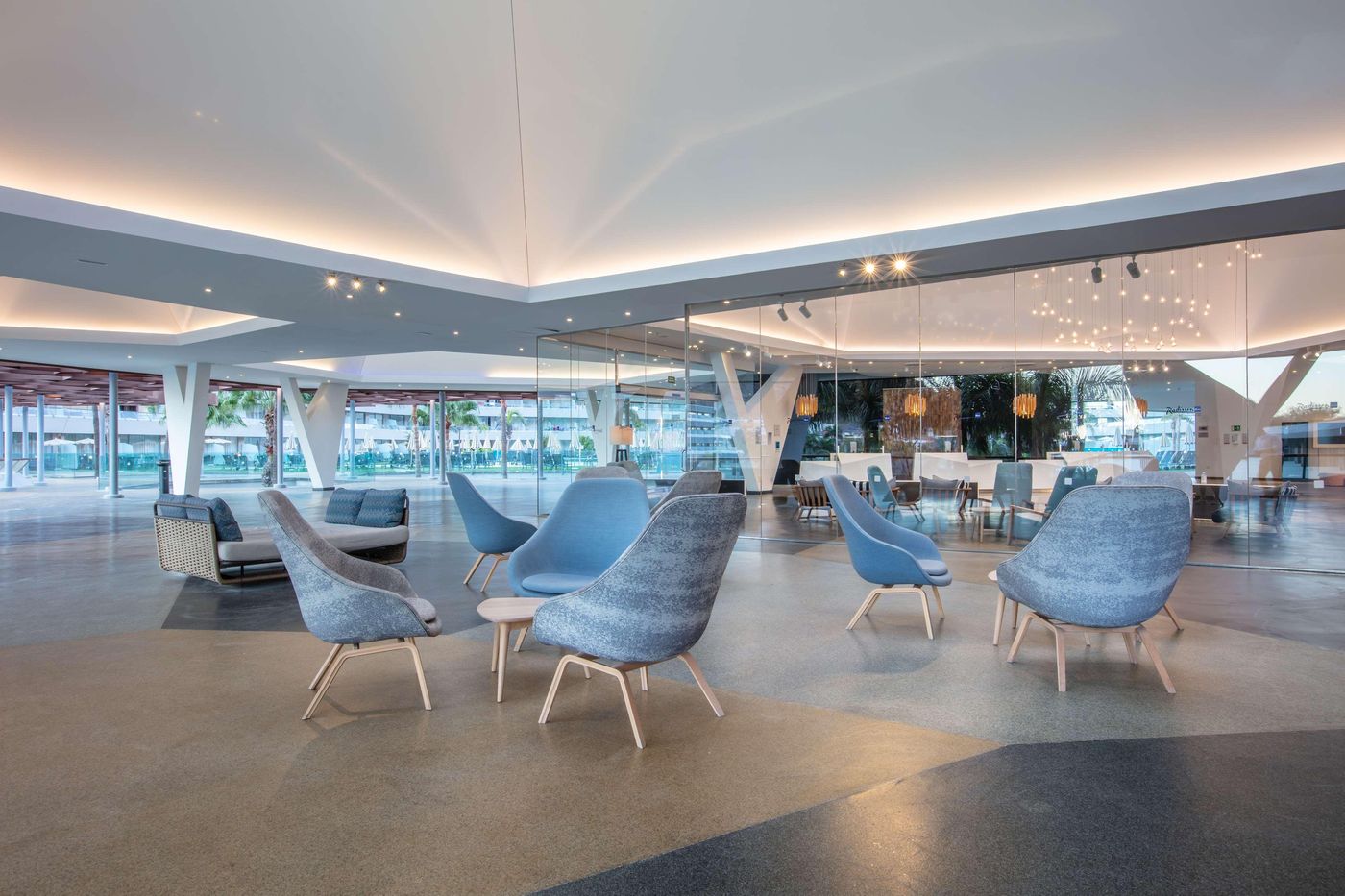 Radisson-Blu-Resort---Spa-Mogan-Lobby-66