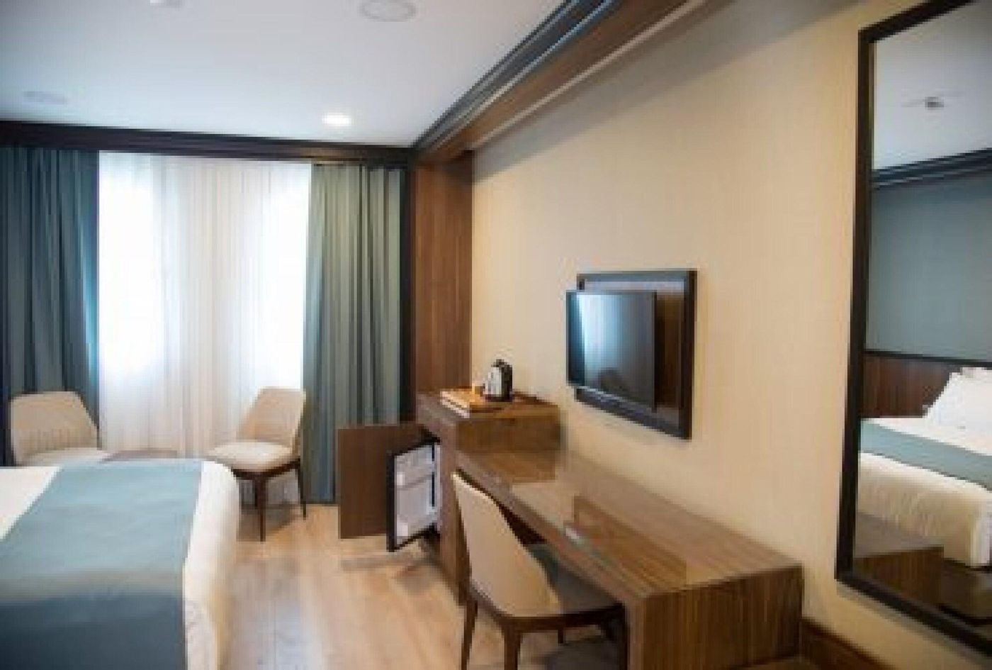Valens Hotel Downtown-Turkey-Istanbul-Room-4