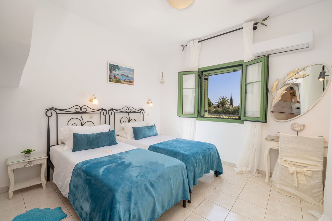 Monambeles-Villas-Room-30