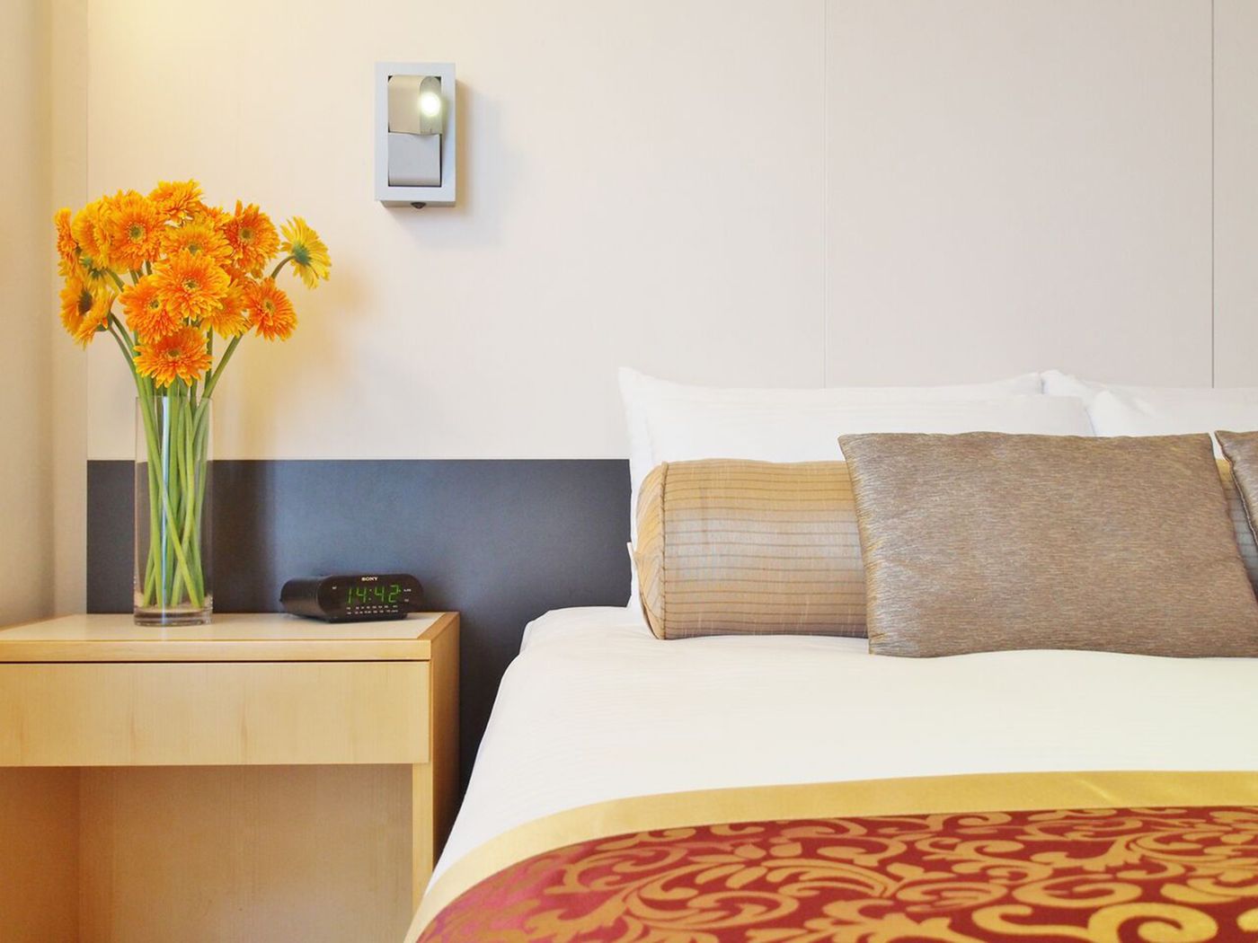 Garden-View-Hong-Kong-Room-6