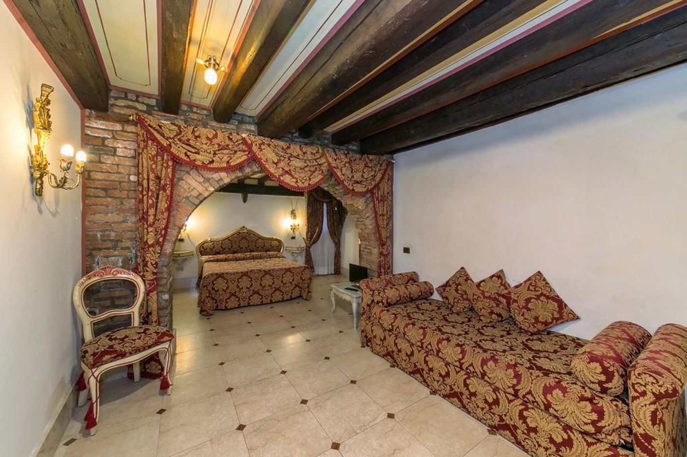 Hotel-Pantalon-Room-12