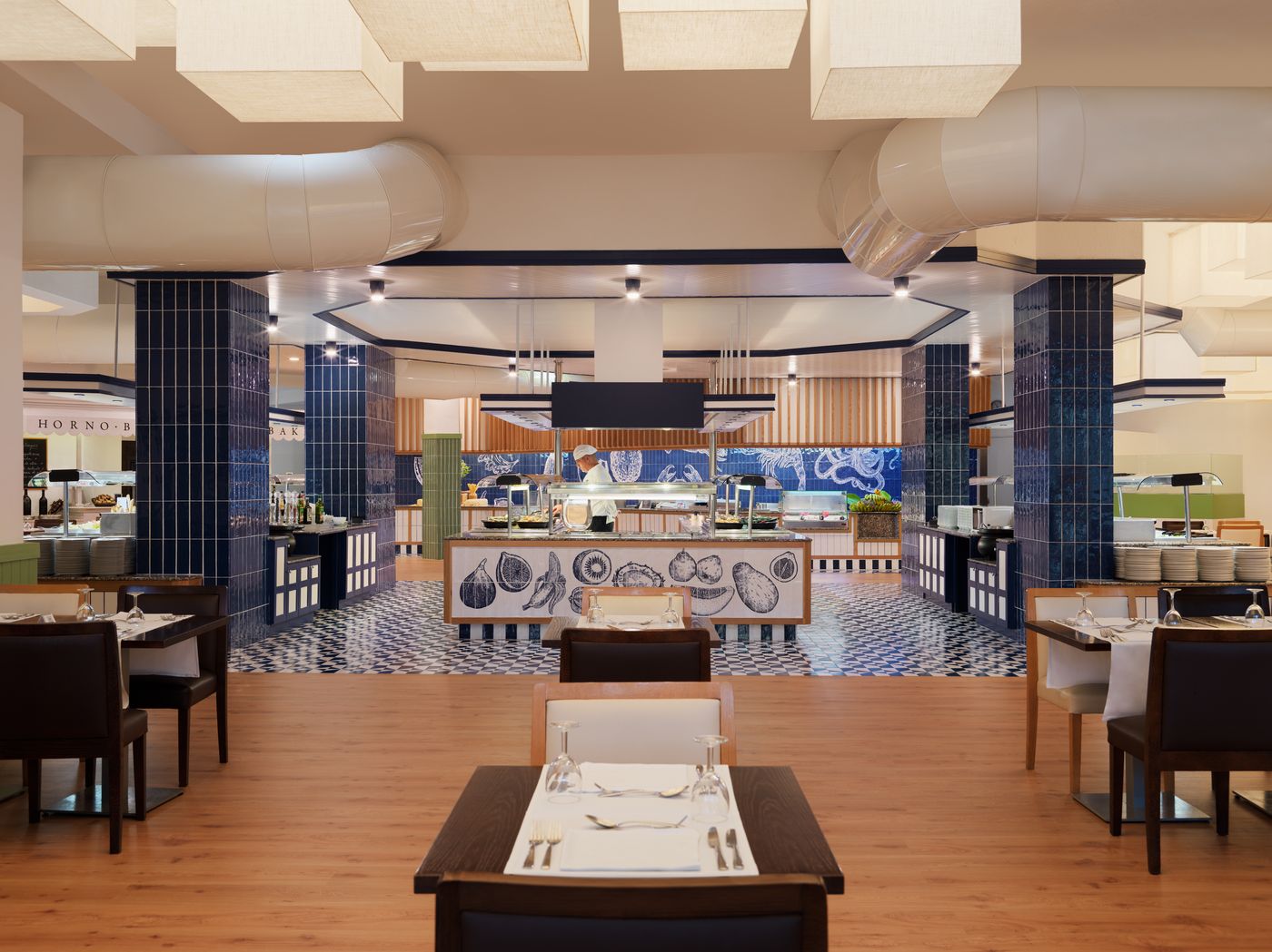 H10-Las-Palmeras-Restaurant-26