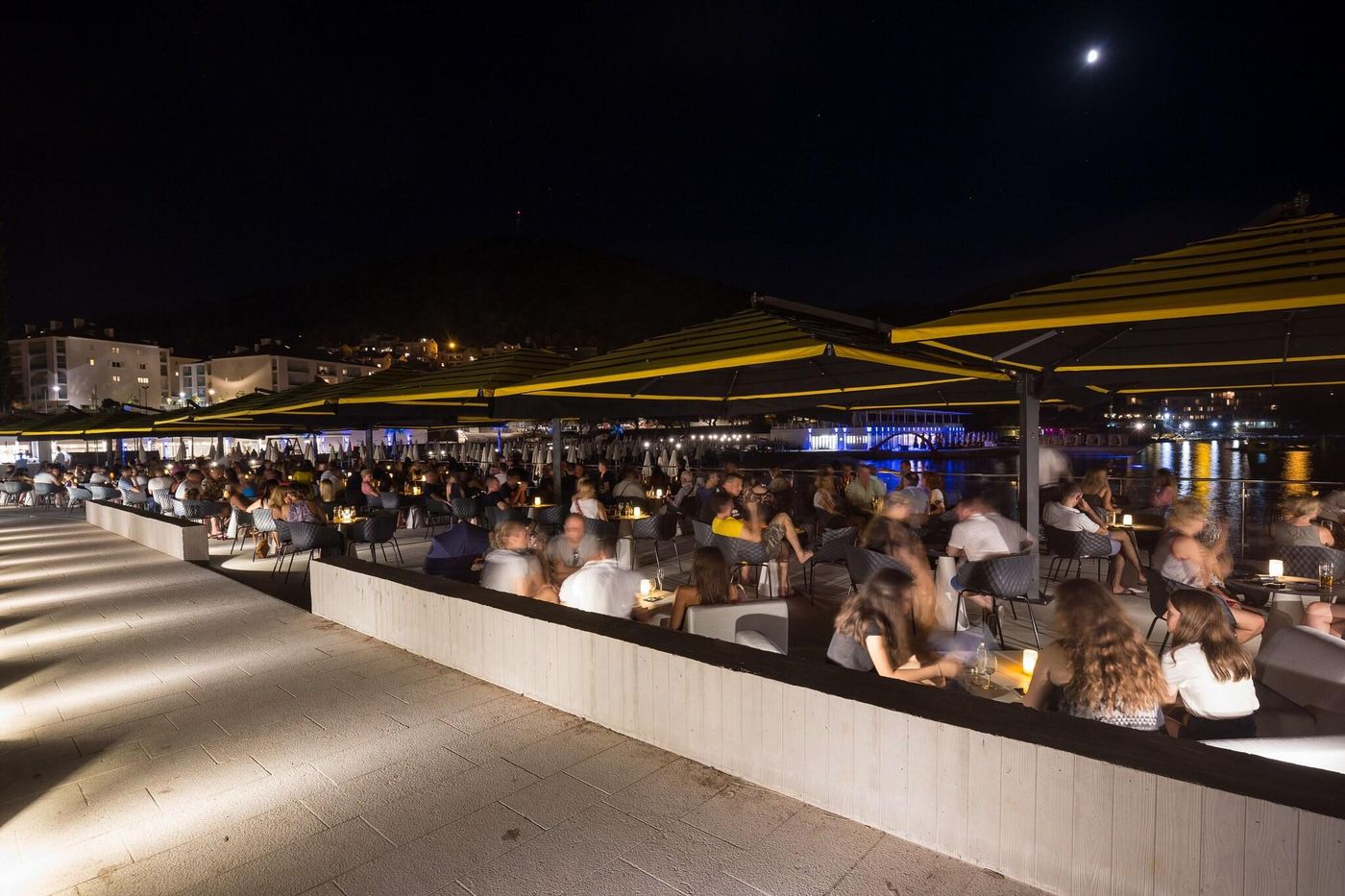Dubrovnik-Luxury-Residence-Bar-10