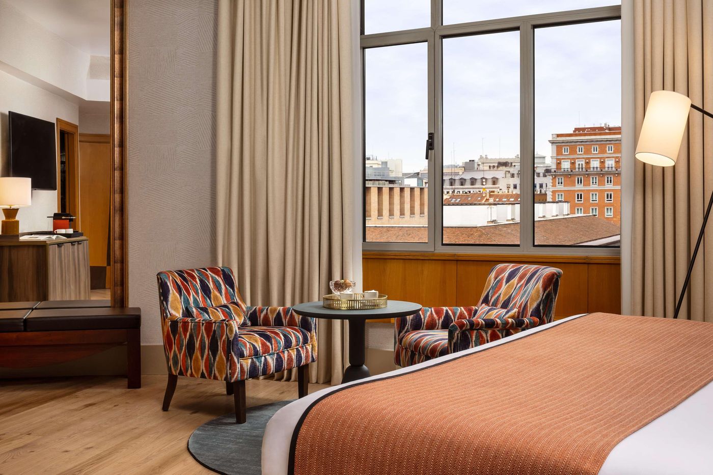 NH-Collection-Madrid-Paseo-del-Prado-Room-10