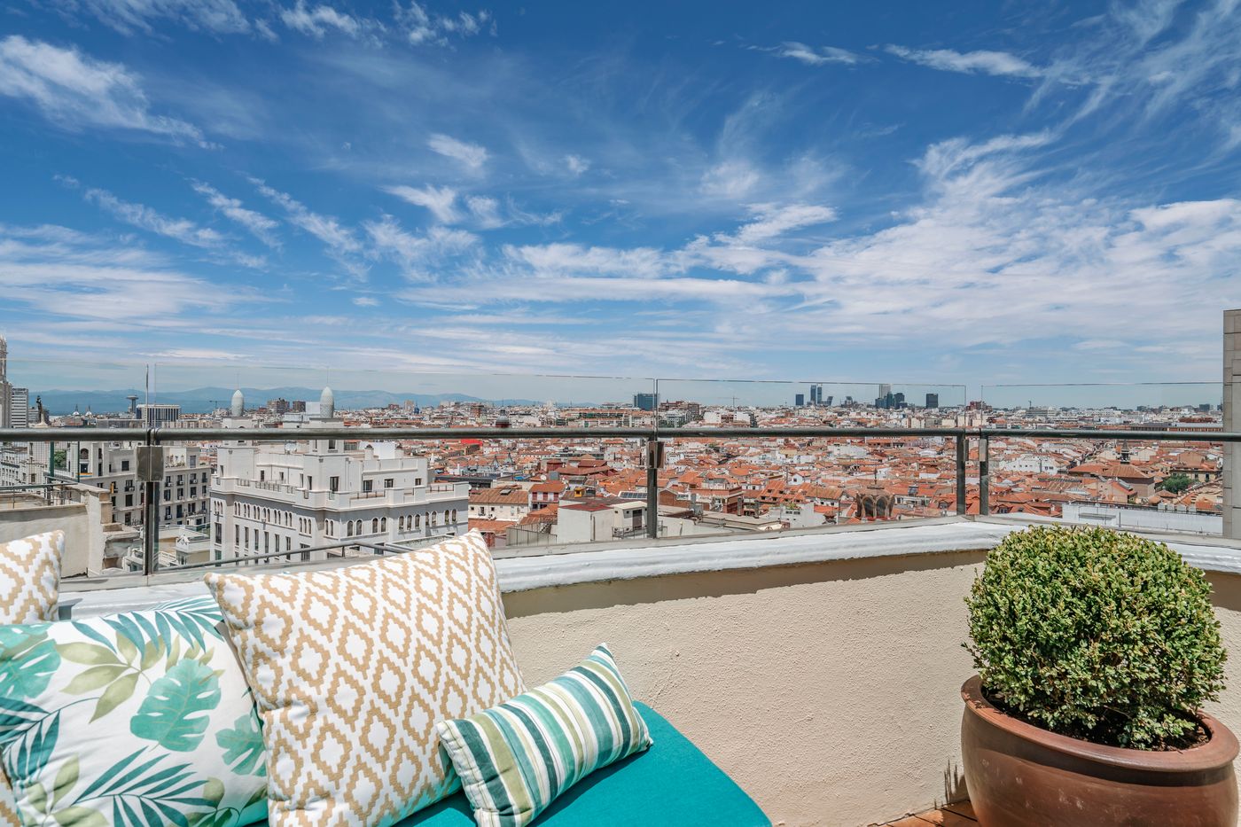 Vincci-Capitol-Terrace-66