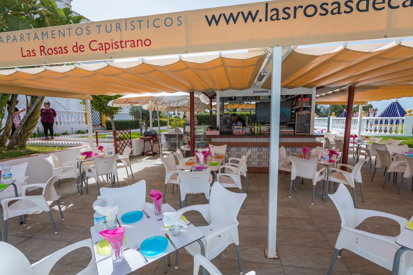 Las-Rosas-de-Capistrano-Bar-21