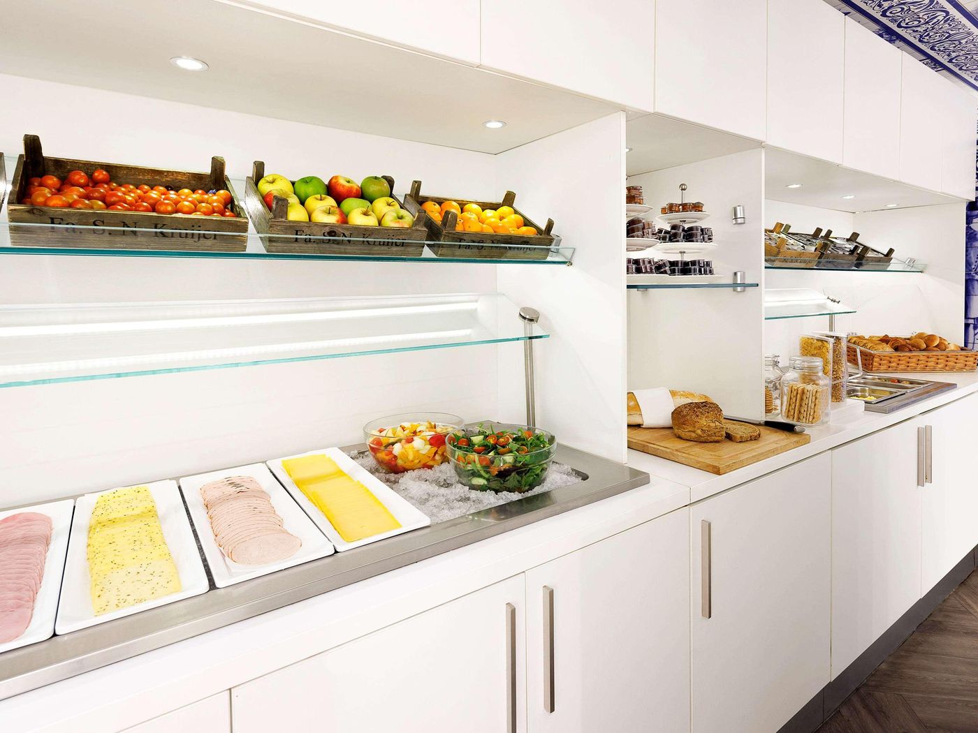 ibis-Styles-Amsterdam-Central-Station-Restaurant-47