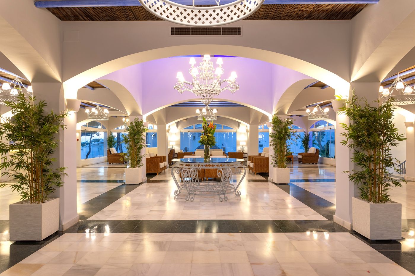 La-Reserva-de-Marbella-Lobby-48