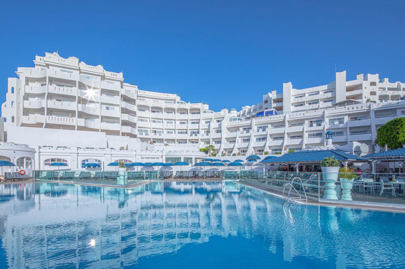 Santa-Barbara-Golf---Ocean-Club-Pool-1