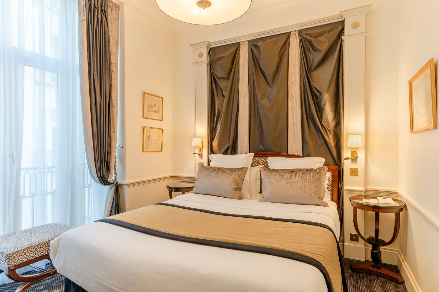 H----tel-Napol----on-Paris-Room-27