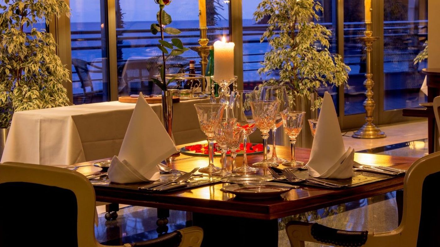 Royal-Savoy-Restaurant-43