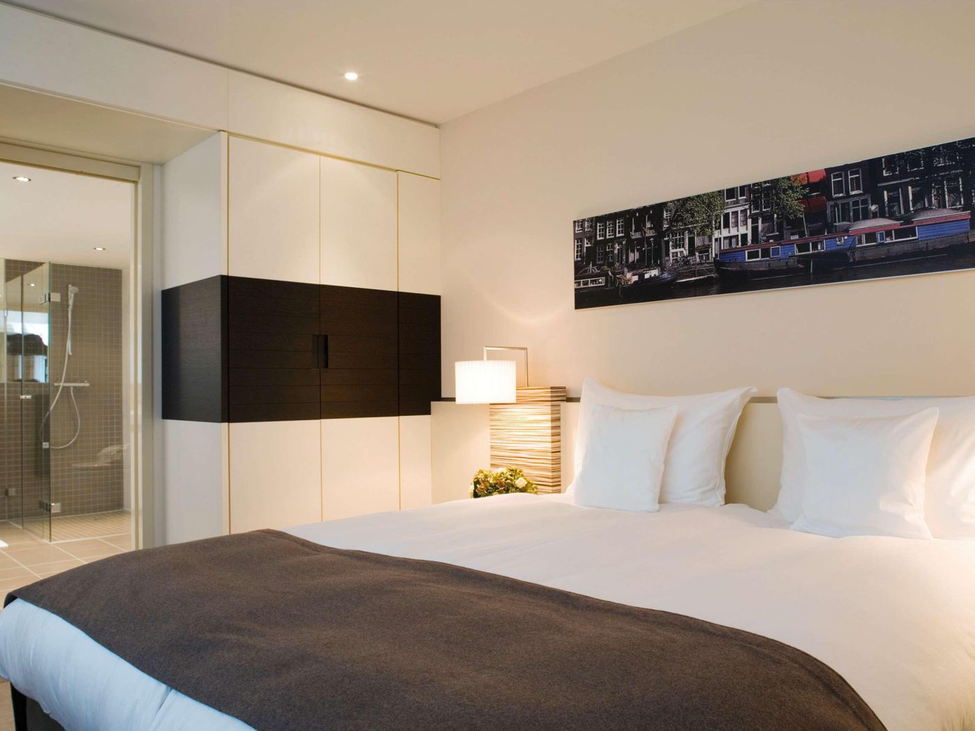Movenpick-Amsterdam-City-Room-32