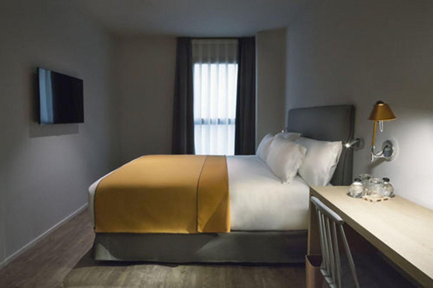 Yurbban Trafalgar Hotel-Spain-Barcelona-Room-10