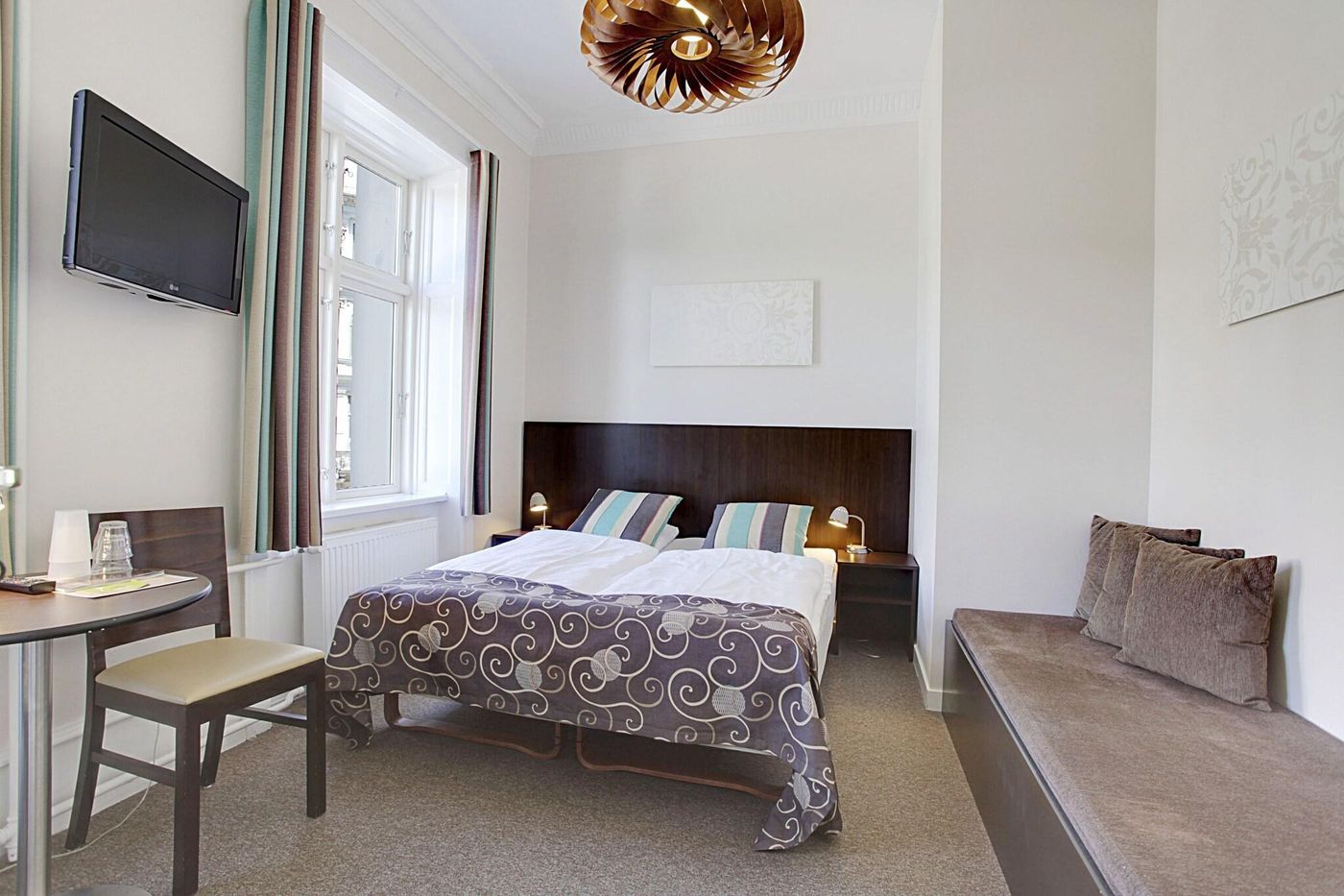 Sct Thomas - Denmark - Copenhagen - Room - 3