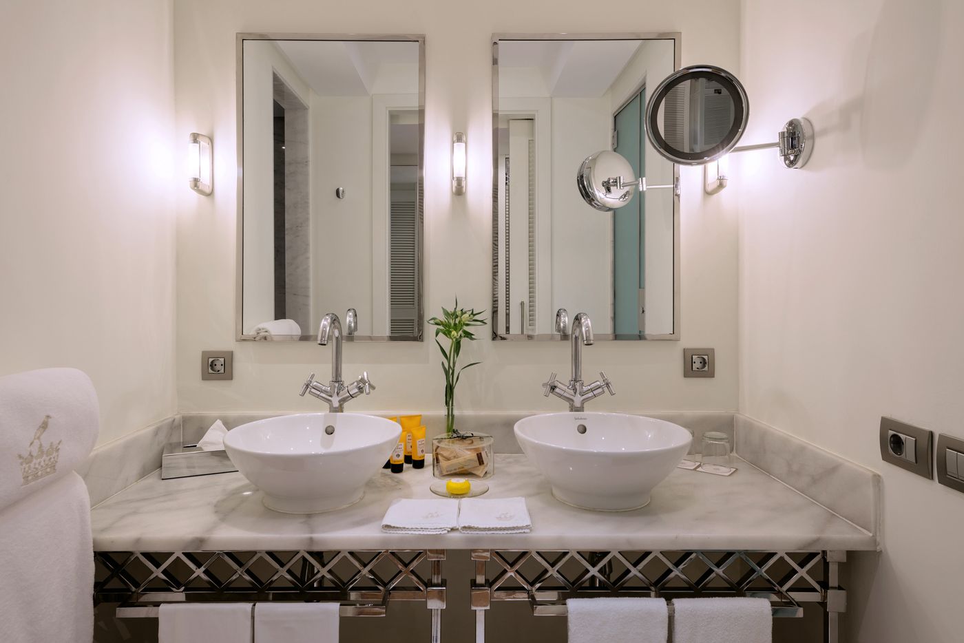 Bahia-del-Duque-Room-44