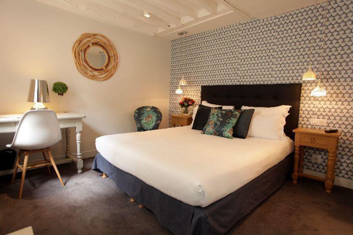 Hotel-Sevres-Saint-Germain-Room-34